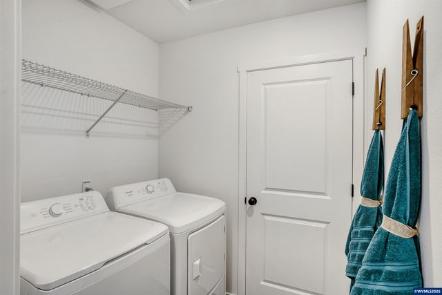 531 Spring Av, Woodburn, OR 97071