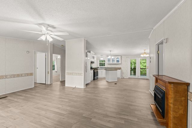 1416 Valley View Rd, Ashland City, TN 37015