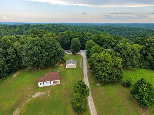 1416 Valley View Rd, Ashland City, TN 37015