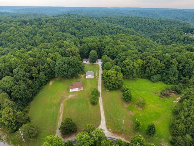 1416 Valley View Rd, Ashland City, TN 37015