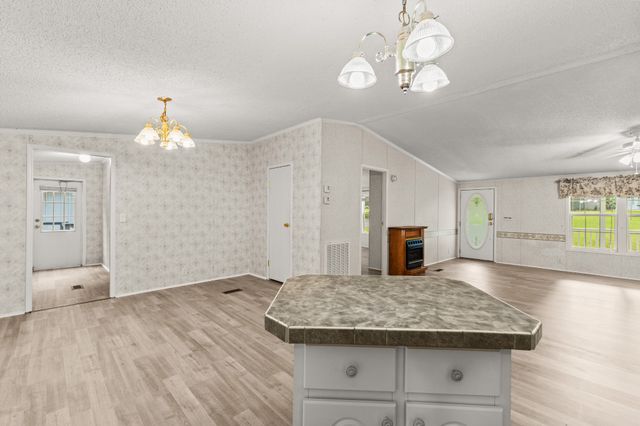1416 Valley View Rd, Ashland City, TN 37015