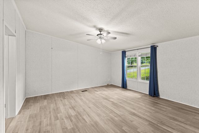 1416 Valley View Rd, Ashland City, TN 37015