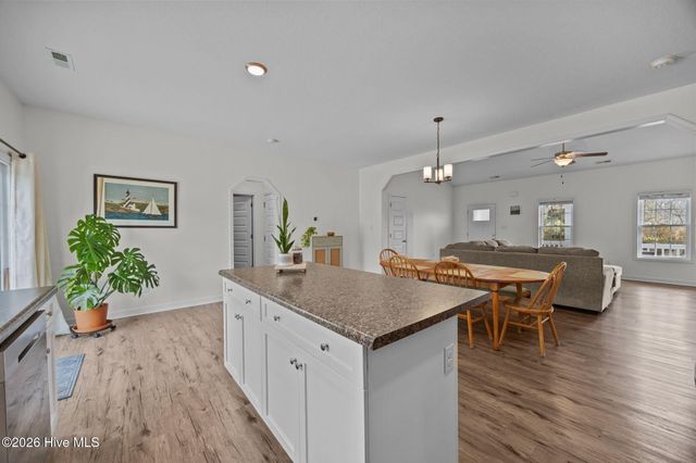 836 Queens Creek Road, Hubert, NC 28539