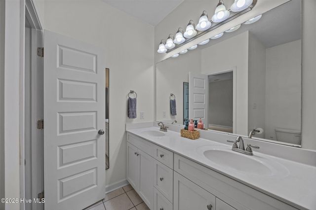 836 Queens Creek Road, Hubert, NC 28539