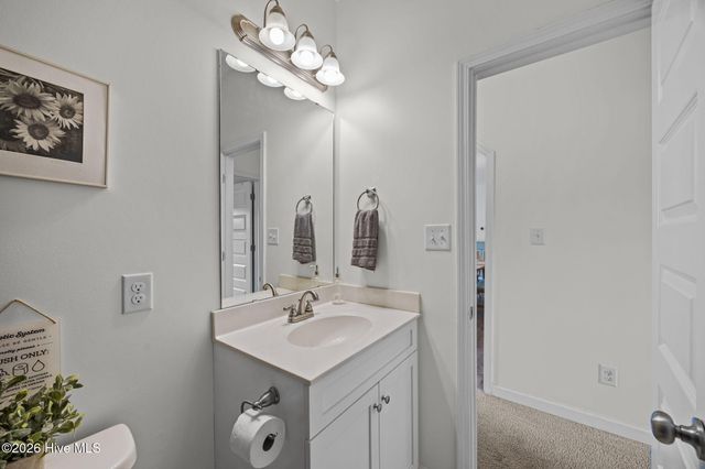 836 Queens Creek Road, Hubert, NC 28539