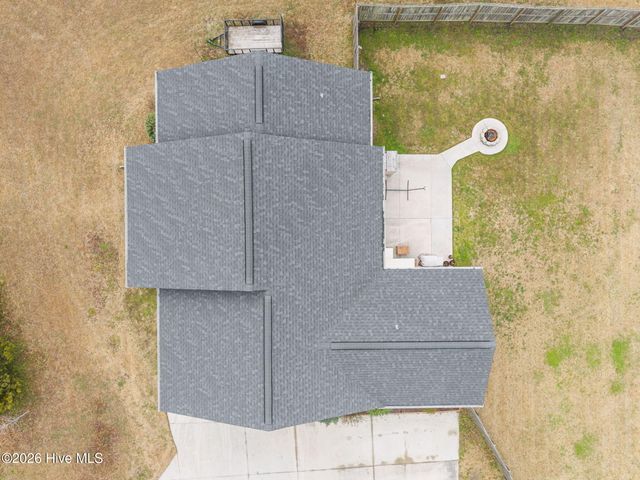 836 Queens Creek Road, Hubert, NC 28539