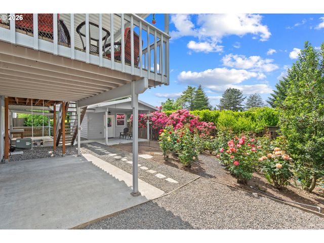 855 Sw SPRING Ln, Portland, OR 97225
