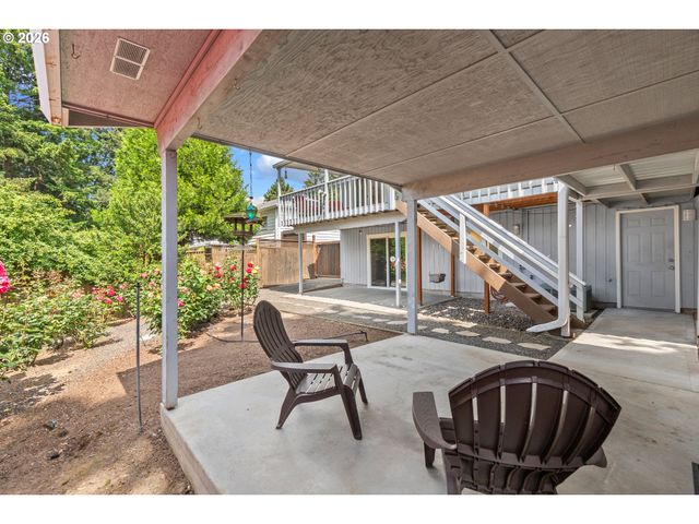 855 Sw SPRING Ln, Portland, OR 97225