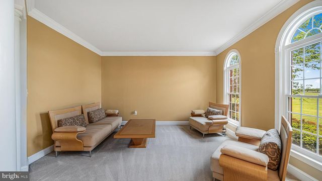 10941 MEADOW WALK LN, Bristow, VA 20136