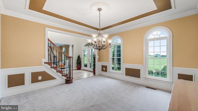 10941 MEADOW WALK LN, Bristow, VA 20136