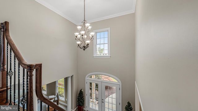 10941 MEADOW WALK LN, Bristow, VA 20136