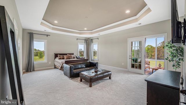 10941 MEADOW WALK LN, Bristow, VA 20136