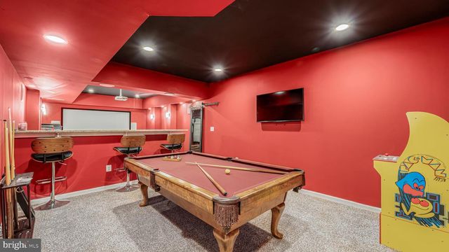 10941 MEADOW WALK LN, Bristow, VA 20136