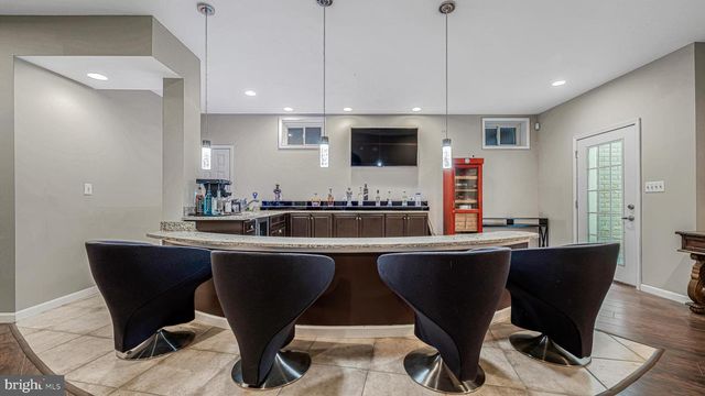 10941 MEADOW WALK LN, Bristow, VA 20136