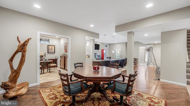 10941 MEADOW WALK LN, Bristow, VA 20136