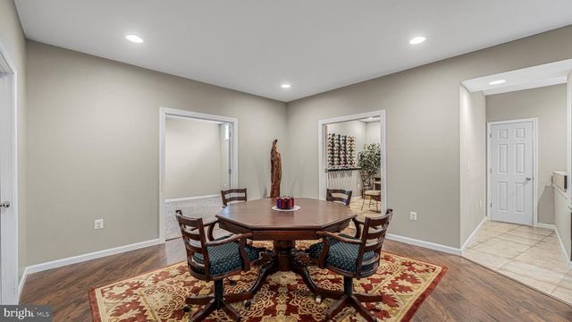 10941 MEADOW WALK LN, Bristow, VA 20136