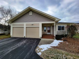 210 Meadowrun Road, Williston, VT 05495