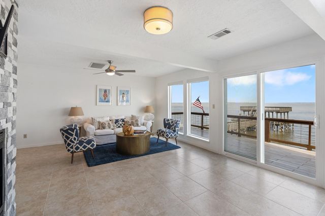 426 Apollo Drive, Livingston, TX 77351