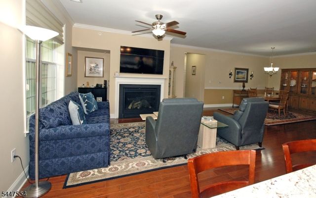 8 Pebble Rd C2, Woodland Park, NJ 07424