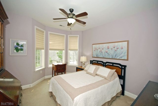 8 Pebble Rd C2, Woodland Park, NJ 07424