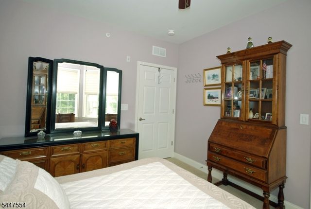 8 Pebble Rd C2, Woodland Park, NJ 07424