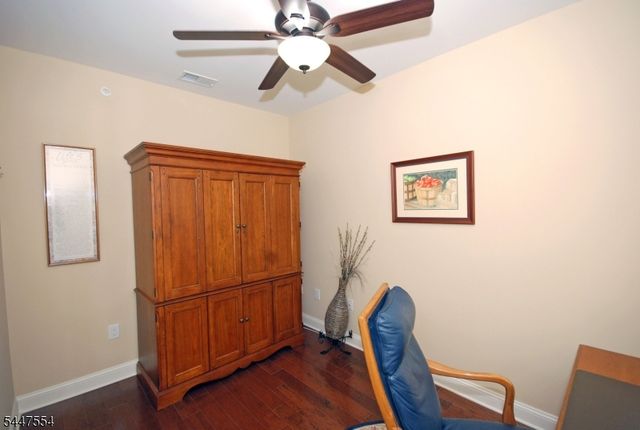 8 Pebble Rd C2, Woodland Park, NJ 07424