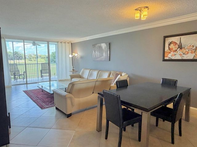 3001 S Palm Aire Drive 206, Pompano Beach, FL 33069