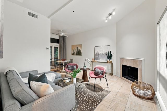 4334 Buena Vista Street E, Dallas, TX 75205