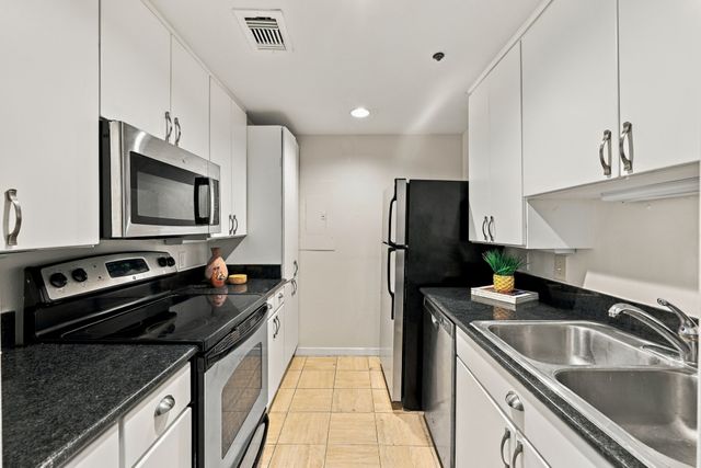 4334 Buena Vista Street E, Dallas, TX 75205