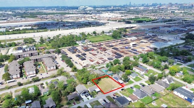 8224 Cannon Street, Houston, TX 77051