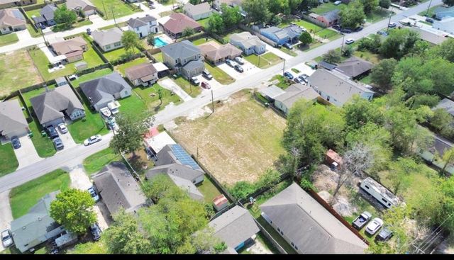 8224 Cannon Street, Houston, TX 77051