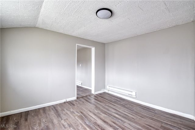 8303 Connecticut Avenue, Cleveland, OH 44105