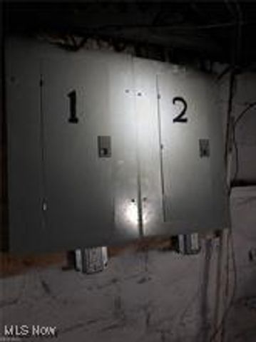 8303 Connecticut Avenue, Cleveland, OH 44105