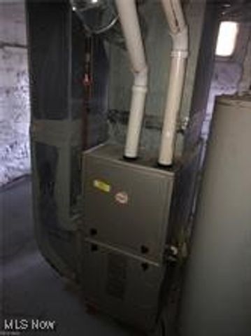 8303 Connecticut Avenue, Cleveland, OH 44105