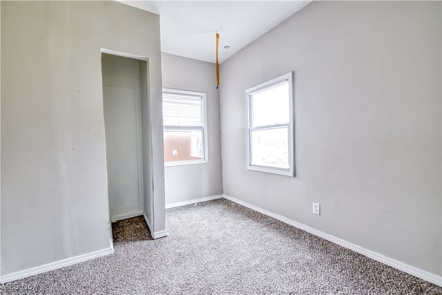 8303 Connecticut Avenue, Cleveland, OH 44105