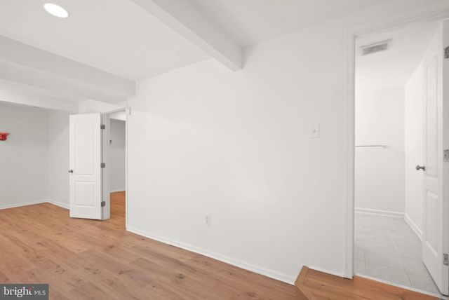 120 E MEADOWLAND LN E, Sterling, VA 20164