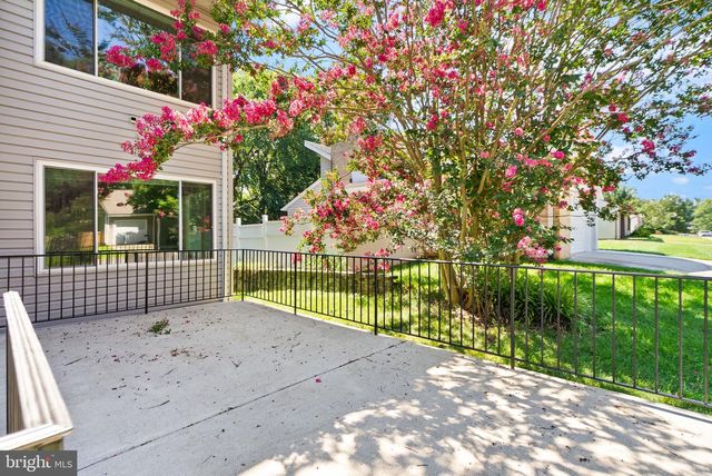 120 E MEADOWLAND LN E, Sterling, VA 20164