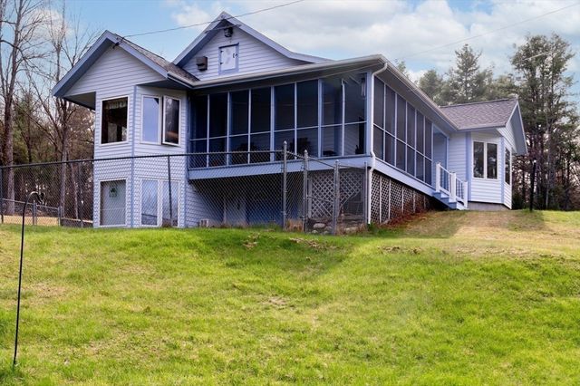 205 East Rindge Road, Ashburnham, MA 01430