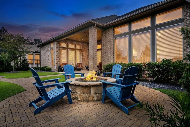 15310 Viviente Drive, Conroe, TX 77302