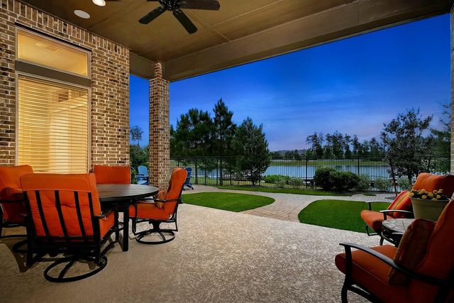 15310 Viviente Drive, Conroe, TX 77302