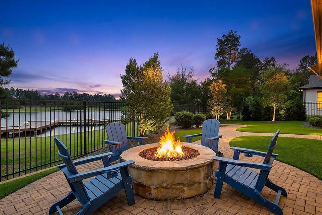 15310 Viviente Drive, Conroe, TX 77302