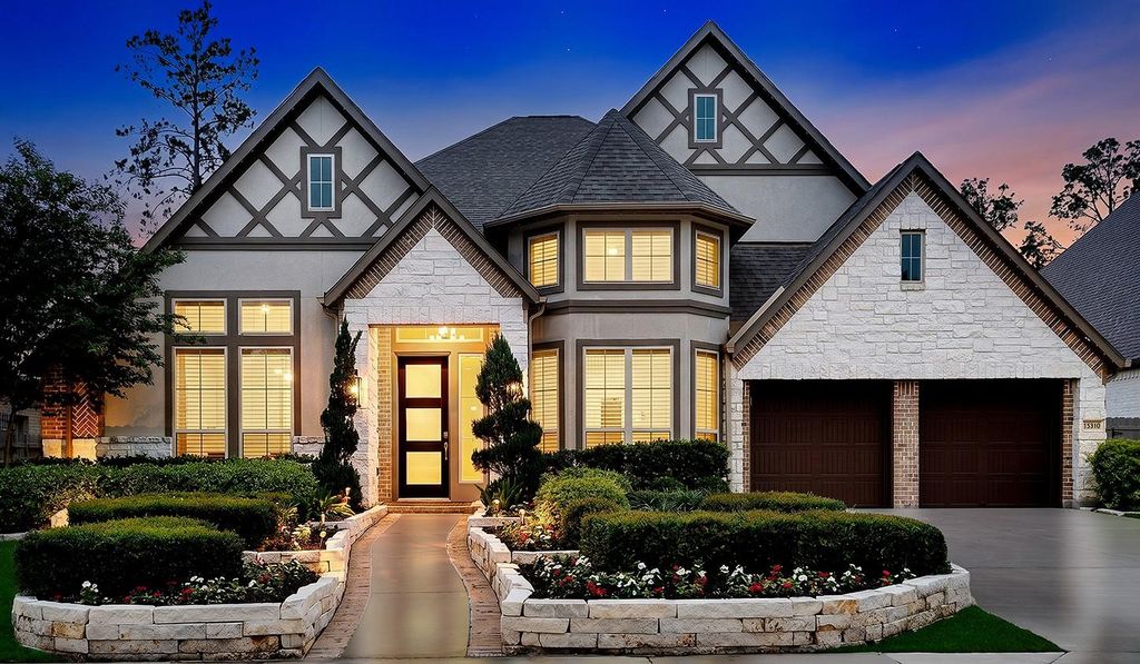 15310 Viviente Drive, Conroe, TX 77302