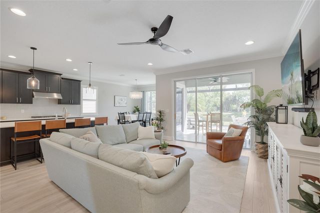 5841 LONG SHORE LOOP, Sarasota, FL 34238