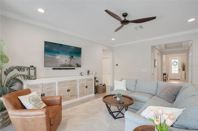 5841 LONG SHORE LOOP, Sarasota, FL 34238