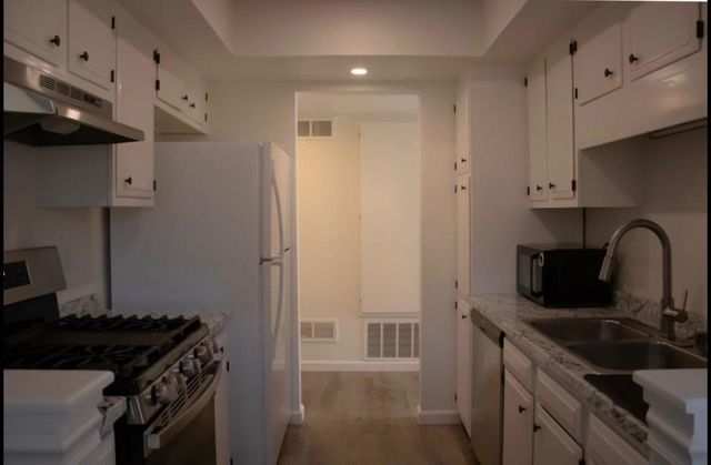 2402 N Main Street C, Salinas, CA 93906