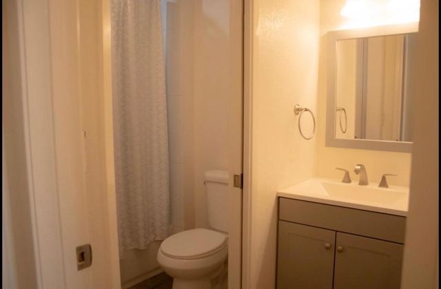 2402 N Main Street C, Salinas, CA 93906