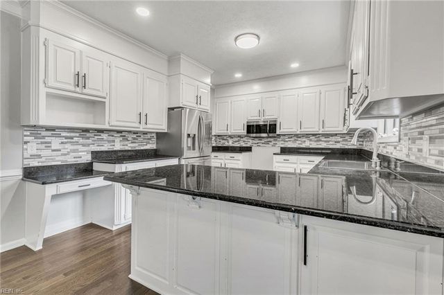 114 Runey WAY, Yorktown, VA 23693
