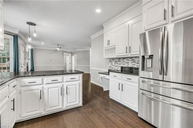 114 Runey WAY, Yorktown, VA 23693