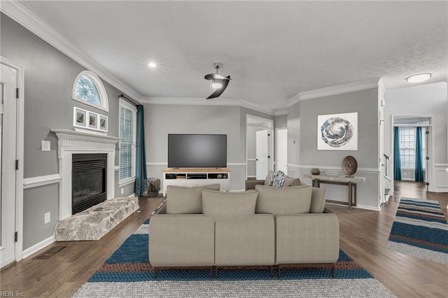 114 Runey WAY, Yorktown, VA 23693
