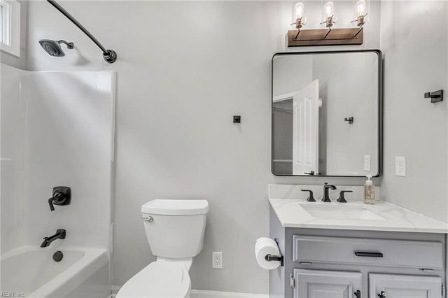 114 Runey WAY, Yorktown, VA 23693